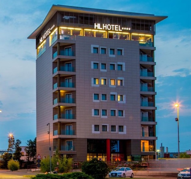 Crea nell'acquisizione dell'hotel HL di Baranzate