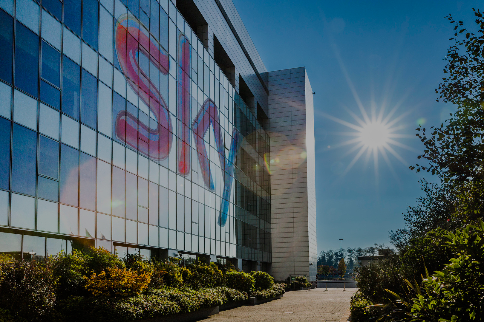 Gli studi coinvolti nell'acquisizione del complesso Sky di Milano Santa Giulia