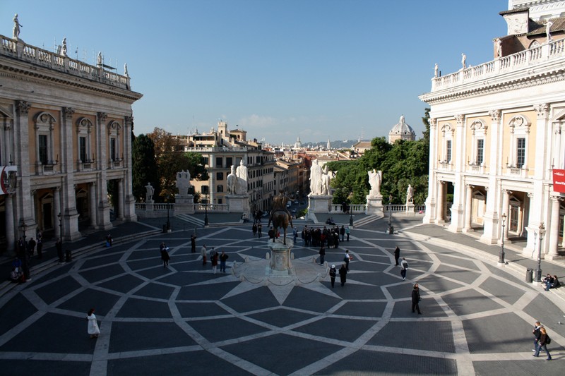 Debito di Roma, gli studi in gara