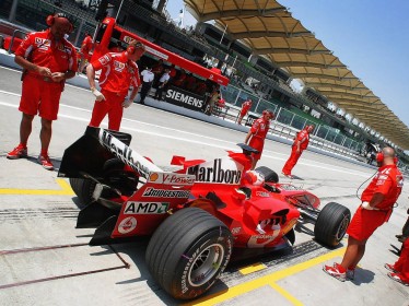 FORMULA 1, LA DIASPORA SCALDA I MOTORI DELLE LAW FIRM