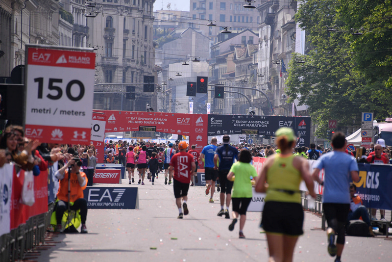 Latham & Watkins corre per i bambini alla Milano Marathon 